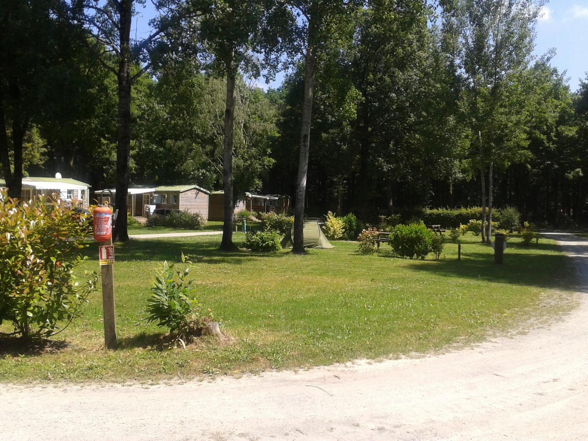 Camping Oaki Mesnard-la-Barotiere Exterior photo